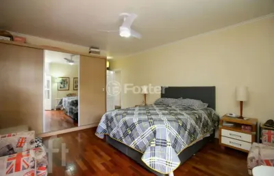 Casa com 3 quartos à venda na rua paulino chaves, 427, santo antônio, porto alegre, 250 m2 por r$ 1.099.000