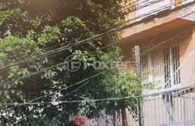 Casa com 3 quartos à venda na avenida iguassu, 237, petrópolis, porto alegre, 232 m2 por r$ 1.600.000