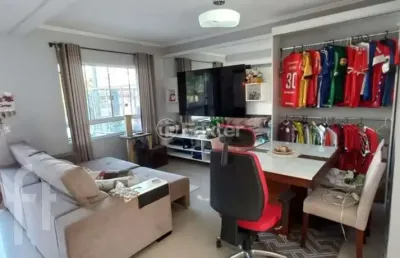 Casa com 2 quartos à venda na avenida nossa senhora de guadalupe, 1011, hípica, porto alegre, 101 m2 por r$ 440.000