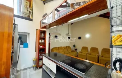 Casa com 4 quartos à venda na avenida mariland, 1193, auxiliadora, porto alegre, 250 m2 por r$ 1.980.000