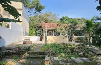 Casa com 4 quartos à venda na rua pau de canela, 640, rio tavares, florianópolis, 300 m2 por r$ 1.300.000