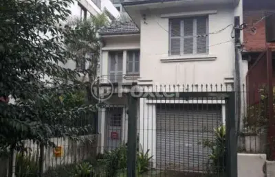 Casa com 3 quartos à venda na avenida mariland, 629, auxiliadora, porto alegre, 218 m2 por r$ 1.290.000