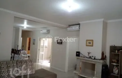 Casa com 3 quartos à venda na rua tomé de souza, 321, nossa senhora das graças, canoas, 242 m2 por r$ 1.613.000