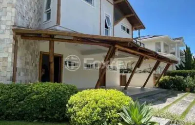Casa em condomínio fechado com 4 quartos à venda na rodovia doutor antônio luiz moura gonzaga, 3801, rio tavares, florianópolis, 450 m2 por r$ 4.900.000