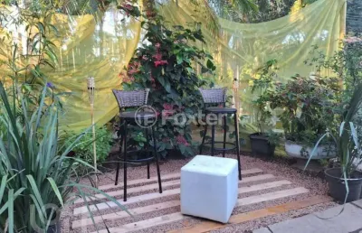 Casa com 4 quartos à venda na avenida gamal abdel nasser, 425, rubem berta, porto alegre, 215 m2 por r$ 430.000