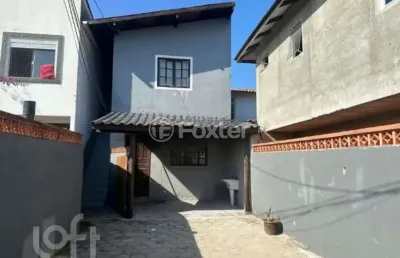Casa com 4 quartos à venda na servidão francisco cândido xavier, 1000, campeche, florianópolis, 140 m2 por r$ 640.000