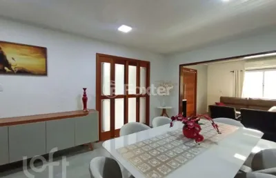 Casa com 4 quartos à venda na travessa rio grande do sul, 87, parque espírito santo, cachoeirinha, 222 m2 por r$ 429.990