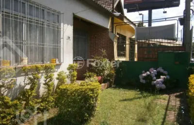 Casa com 3 quartos à venda na rua cacequi, 228, passo da areia, porto alegre, 130 m2 por r$ 699.900