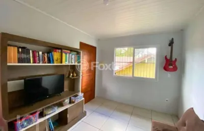 Apartamento com 2 quartos à venda na avenida doutor sezefredo azambuja vieira, 5918, olaria, canoas, 52 m2 por r$ 150.000