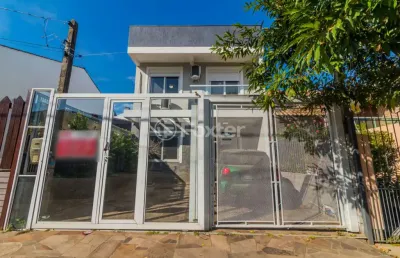 Casa com 3 quartos à venda na rua felipe arísio, 121, hípica, porto alegre, 138 m2 por r$ 800.000