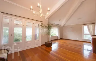 Casa com 4 quartos à venda na rua deputado astério de mello, 415, teresópolis, porto alegre, 359 m2 por r$ 1.720.000