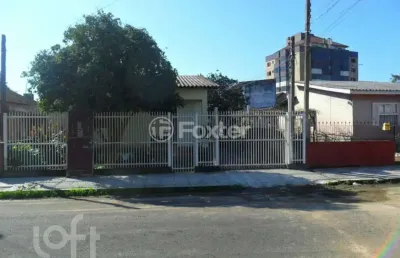 Casa com 2 quartos à venda na rua osório correia, 51, vila parque brasília, cachoeirinha, 300 m2 por r$ 404.000