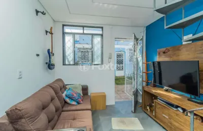Casa em condomínio fechado com 1 quarto à venda na rua deputado cunha bueno, 185, cavalhada, porto alegre, 37 m2 por r$ 140.000