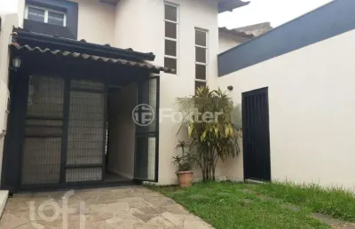 Casa com 4 quartos à venda na rua cláudio manoel da costa, 210, jardim itu sabará, porto alegre, 300 m2 por r$ 900.000