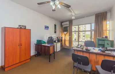 Sala comercial com 1 sala à venda na avenida protásio alves, 584, rio branco, porto alegre, 39 m2 por r$ 135.000