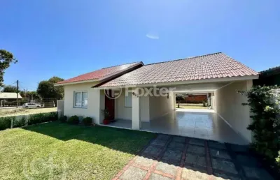 Casa com 2 quartos à venda na avenida ararigbóia, 499, centro, capão da canoa, 100 m2 por r$ 624.000