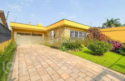 Casa com 4 quartos à venda na rua comendador creidy, 360, chácara das pedras, porto alegre, 238 m2 por r$ 1.700.000