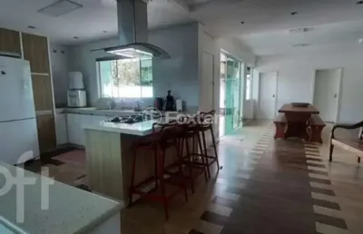 Casa com 4 quartos à venda na rua dinar destri duarte, 55, praia comprida, são josé, 300 m2 por r$ 1.600.000