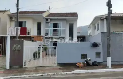 Casa com 2 quartos à venda na rua jerivá, 87, potecas, são josé, 70 m2 por r$ 440.000