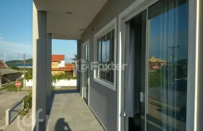 Casa com 4 quartos à venda na rua das flores, 001, enseada de brito, palhoça, 190 m2 por r$ 1.479.000