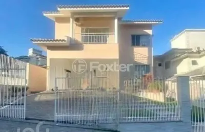 Casa com 3 quartos à venda na rua dos tucanos, 135, pedra branca, palhoça, 292 m2 por r$ 1.880.000
