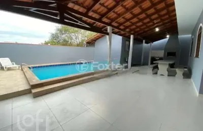 Casa com 3 quartos à venda na rua tarumã, 440, enseada de brito, palhoça, 150 m2 por r$ 730.000