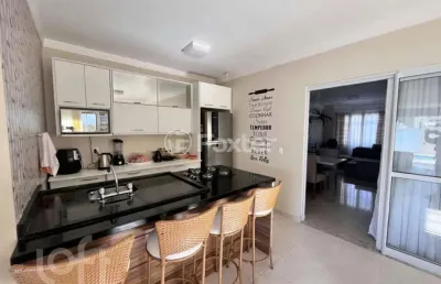 Casa com 4 quartos à venda na rua da saracura, 245, pedra branca, palhoça, 140 m2 por r$ 1.600.000