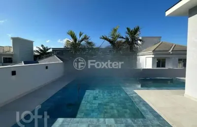 Casa com 3 quartos à venda na rua das cambiúnas, 14, pedra branca, palhoça, 173 m2 por r$ 1.890.000