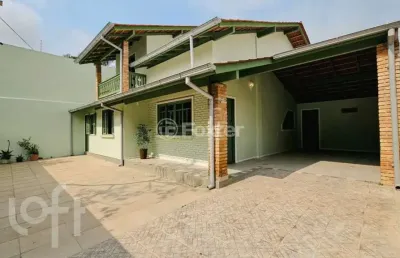 Casa com 3 quartos à venda na servidão joana maria da costa, 164, rio tavares, florianópolis, 127 m2 por r$ 1.200.000