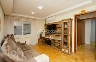 Apartamento com 2 quartos à venda na rua demétrio ribeiro, 80, centro histórico, porto alegre, 57 m2 por r$ 385.000