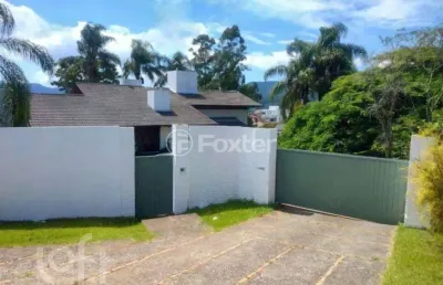 Casa com 6 quartos à venda na rua júlio d'acia barreto, 445, carvoeira, florianópolis, 2247 m2 por r$ 3.890.000