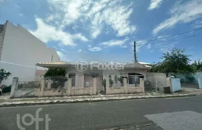 Casa com 3 quartos à venda na rua heriberto hulse, 2004, barreiros, são josé, 115 m2 por r$ 1.200.000