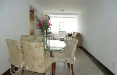 Apartamento com 2 quartos à venda na rua tamandaré, 1020, camaquã, porto alegre, 66 m2 por r$ 310.000