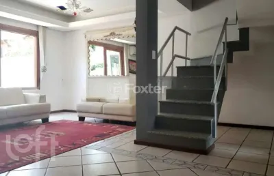 Casa em condomínio fechado com 3 quartos à venda na avenida eduardo prado, 2050, cavalhada, porto alegre, 300 m2 por r$ 959.000