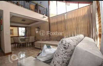 Casa com 3 quartos à venda na travessa miguel pereira, 120, medianeira, porto alegre, 544 m2 por r$ 1.748.500