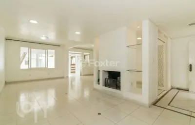 Casa com 4 quartos à venda na rua miguel couto, 890, menino deus, porto alegre, 250 m2 por r$ 1.100.000
