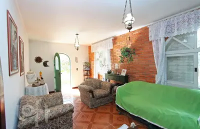 Casa com 3 quartos à venda na rua morretes, 120, santa maria goretti, porto alegre, 204 m2 por r$ 890.000