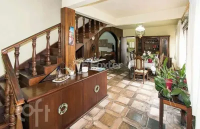 Casa com 4 quartos à venda na rua chavantes, 142, vila assunção, porto alegre, 300 m2 por r$ 1.230.000