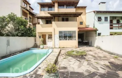 Casa com 3 quartos à venda na rua professor leonardo tochtrop, 19, ipanema, porto alegre, 320 m2 por r$ 1.190.000