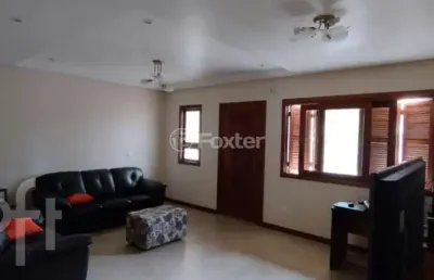 Casa com 3 quartos à venda na rua cezimbra jaques, 83, medianeira, porto alegre, 150 m2 por r$ 630.000