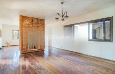 Casa com 3 quartos à venda na avenida clemenciano barnasque, 219, teresópolis, porto alegre, 400 m2 por r$ 990.000