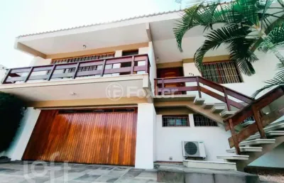 Casa com 3 quartos à venda na rua assunção, 275, jardim lindóia, porto alegre, 266 m2 por r$ 1.480.000