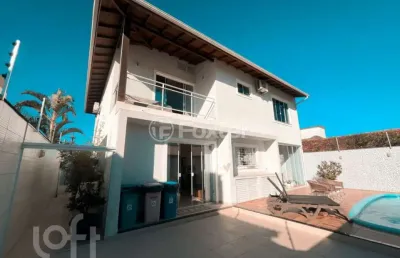 Casa com 3 quartos à venda na rua capitão savas, 223, itaguaçu, florianópolis, 210 m2 por r$ 2.800.000