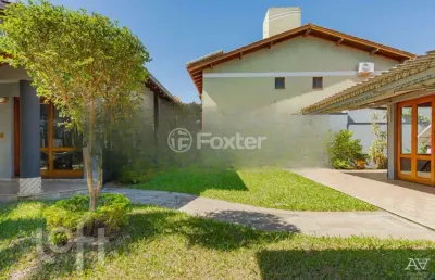 Casa com 3 quartos à venda na rua dos girassóis, 242, igara, canoas, 274 m2 por r$ 1.590.000