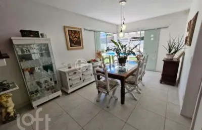 Casa com 4 quartos à venda na rua da andorinha, 263, lagoa da conceição, florianópolis, 230 m2 por r$ 2.499.000