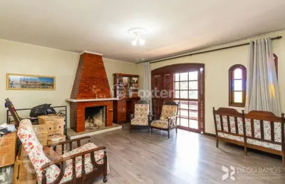 Casa com 4 quartos à venda na rua tamandaré, 757, camaquã, porto alegre, 370 m2 por r$ 1.980.000