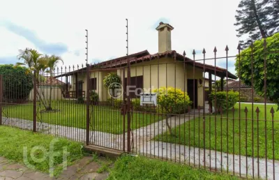 Casa com 3 quartos à venda na rua carlos gomes, 645, harmonia, canoas, 205 m2 por r$ 850.000