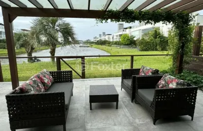 Casa em condomínio fechado com 3 quartos à venda na avenida guatambu, 1001, centro, xangri-lá, 169 m2 por r$ 1.490.000