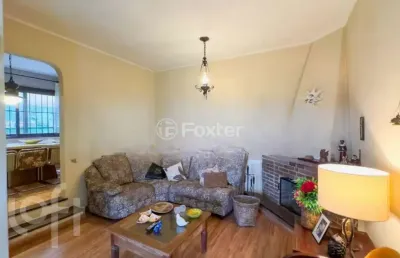 Casa com 3 quartos à venda na rua doutor egydio michaelsen, 374, cavalhada, porto alegre, 148 m2 por r$ 530.000