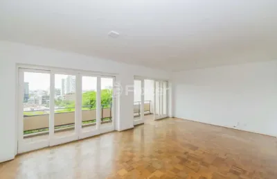 Apartamento com 3 quartos à venda na rua marquês do pombal, 93, moinhos de vento, porto alegre, 166 m2 por r$ 1.187.500